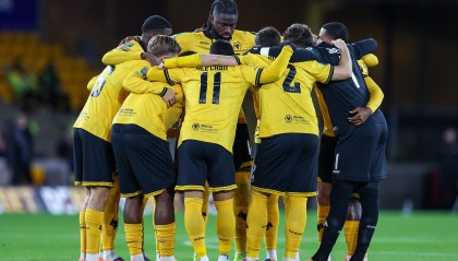 乐鱼体育平台-五到十二：财务管理不善如何将狼队置于危险境地